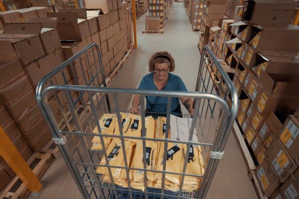 Mitarbeiter pick & pack